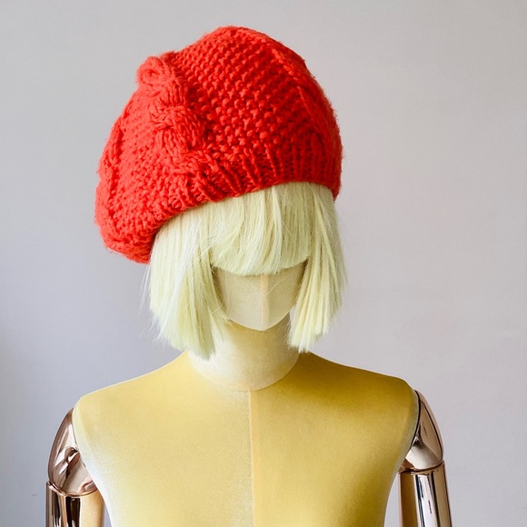 H&M Accessories - H&M Divided Orange Knit Barrette Hat
